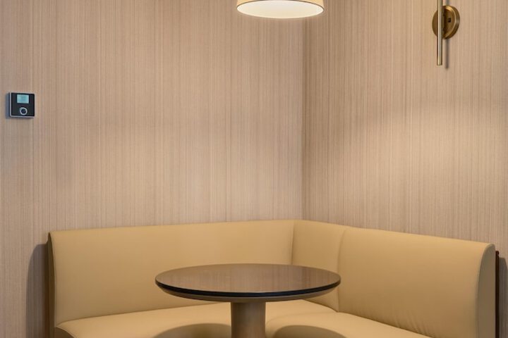 DoubleTree by Hilton North Vancouver