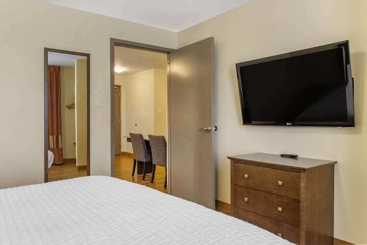 Room 54 of 67