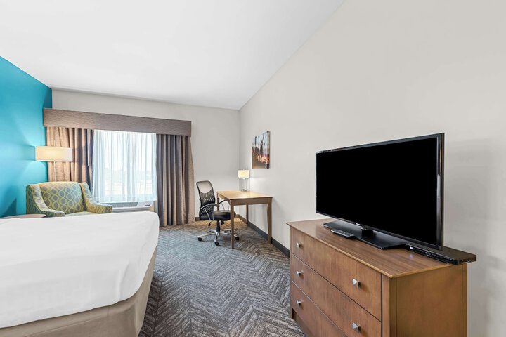Room 17 of 39