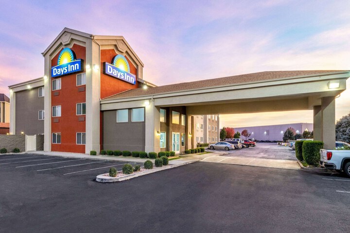Hotel 4 of 57