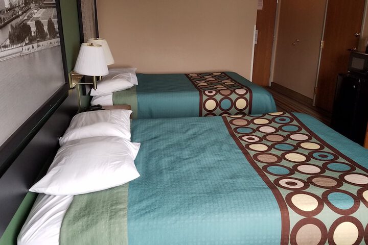 Room 20 of 25