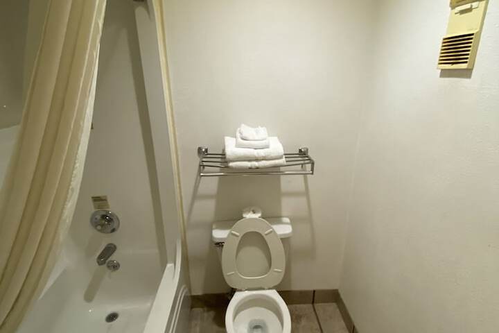 Room 20 of 43
