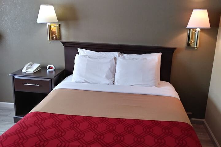 Room 37 of 42