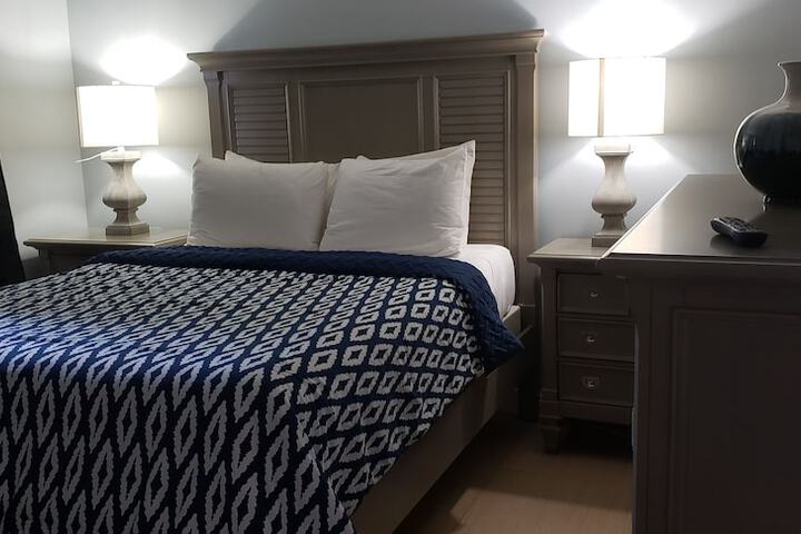 Ocean Mile Hotel
