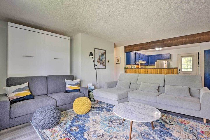 Grand Lake Condo w / Mountain Views: Walk to Lake!