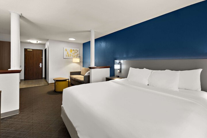 Comfort Inn & Suites Fremont