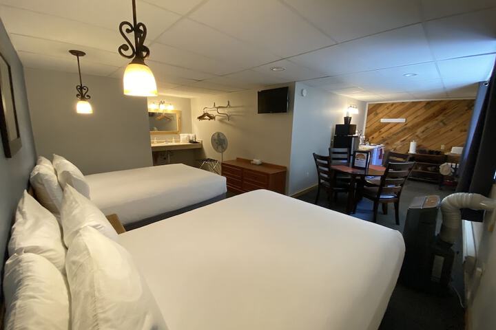 Room 20 of 49