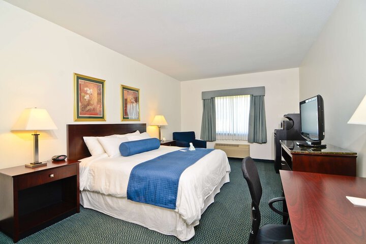 Room 22 of 28