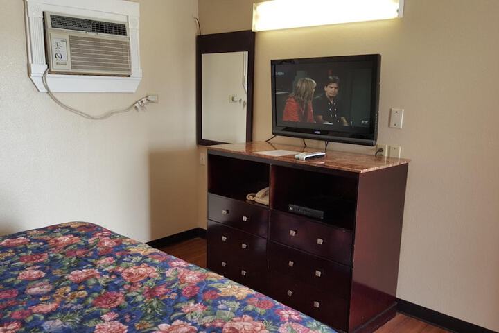 Luxury Inn & RV Park