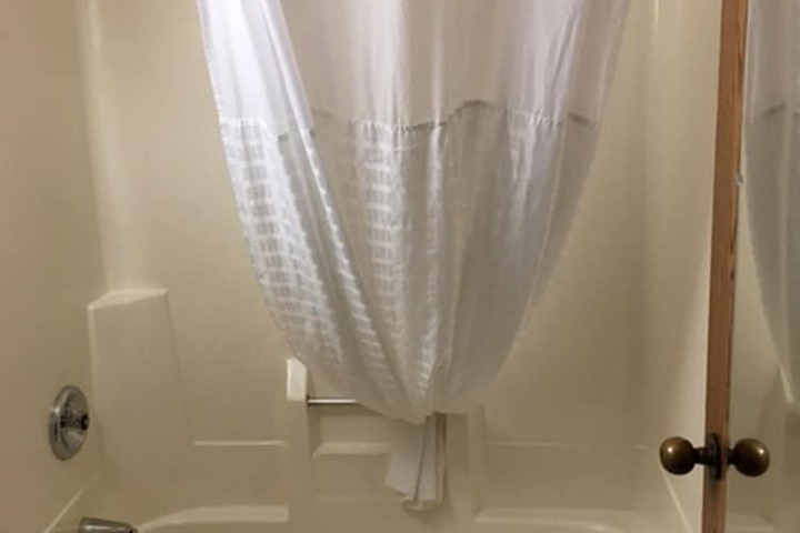 Room 9 of 36