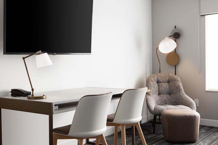 Room 20 of 32