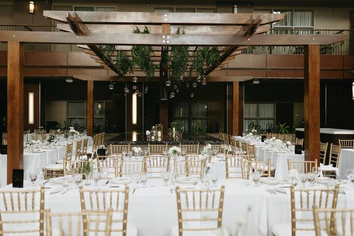 Delta Hotels by Marriott Calgary South