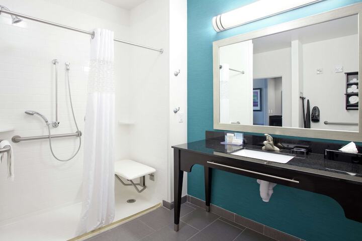 Room 32 of 57