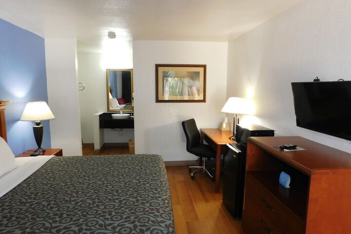 Room 15 of 47