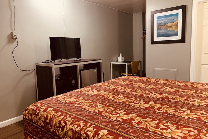 Room 9 of 30