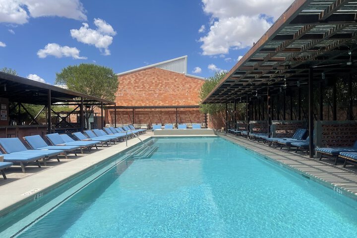 Pool 2 of 6