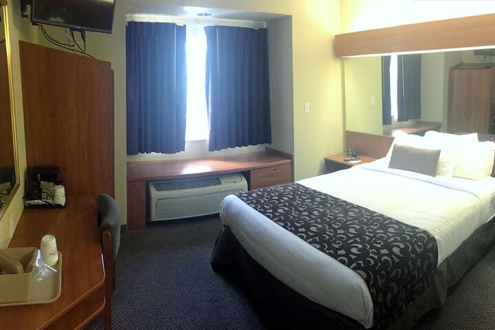 Microtel Inn & Suites by Wyndham Beckley East