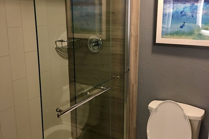 Room 54 of 102