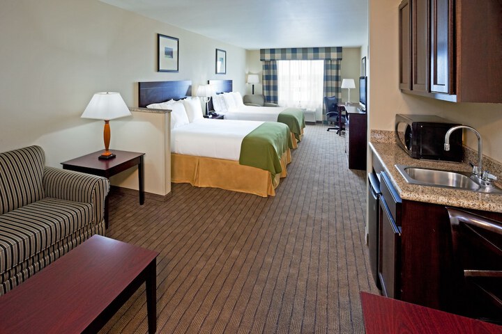Room 25 of 48