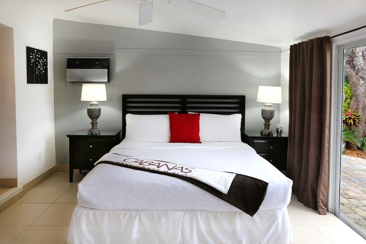 The Cabanas Guesthouse & Spa - Caters to Gay Men