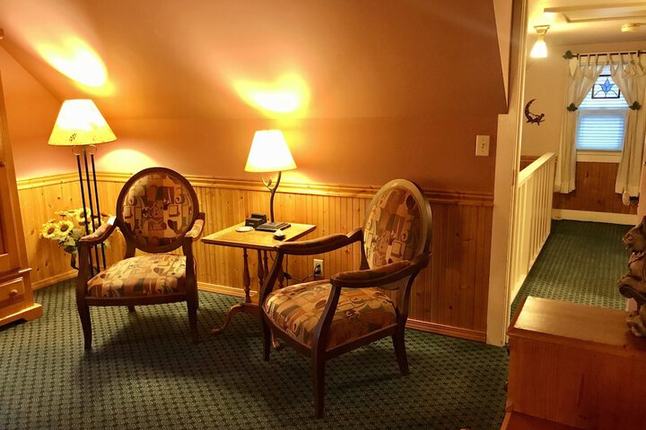 Room 23 of 79