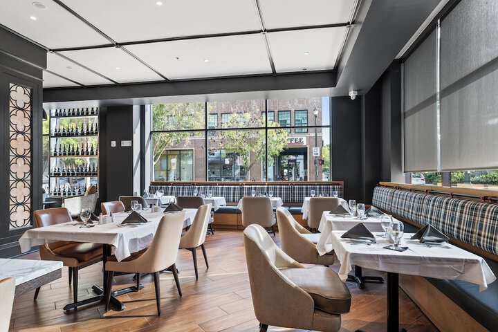 Hotel Indigo Baton Rouge Downtown by IHG