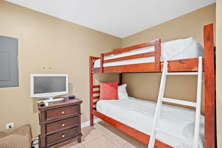 Room 335 of 954