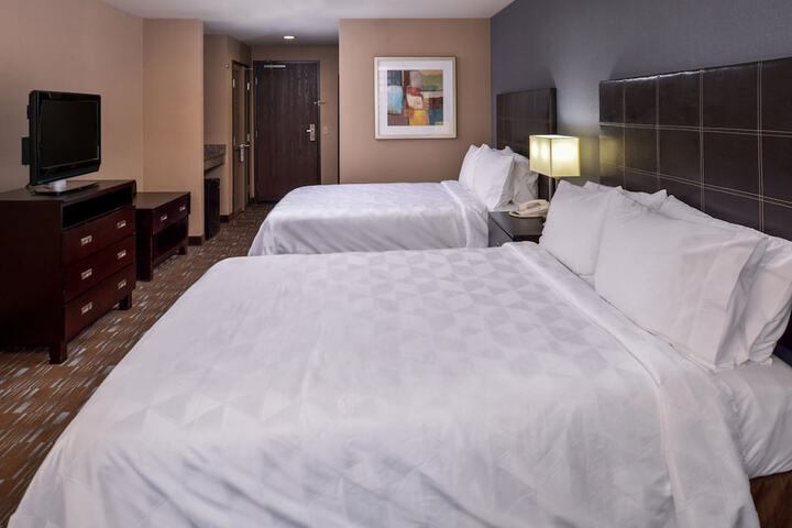 Room 20 of 33
