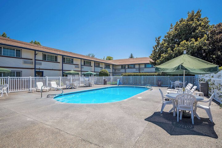 Pool 5 of 31