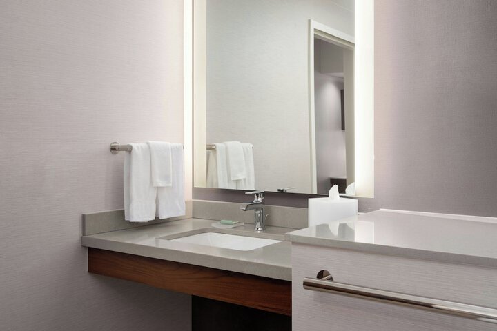 Courtyard by Marriott Atlanta Buford Mall of Georgia