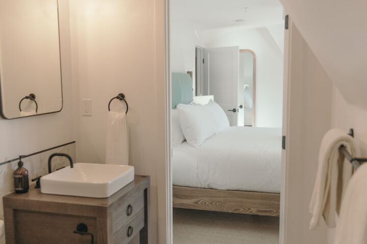 Room 48 of 56