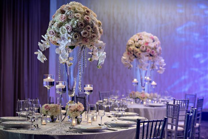 Ballroom/Hall 82 of 97