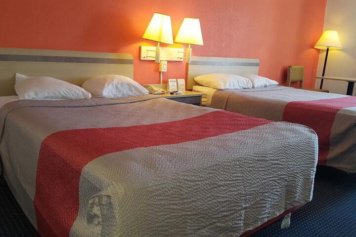 Room 17 of 22