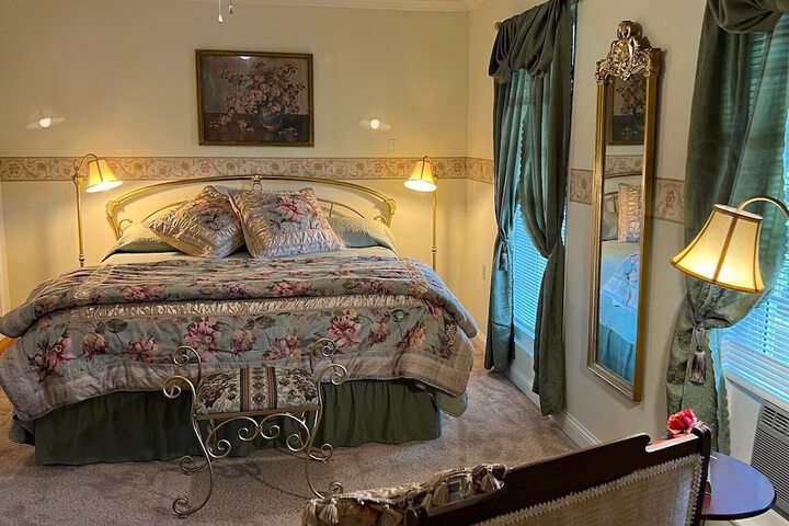 Rocky Hill Inn
