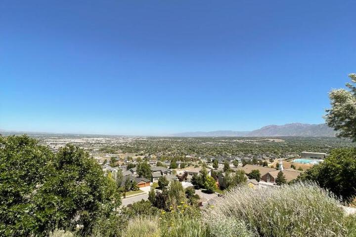 City View Retreat 2 BR 1 B