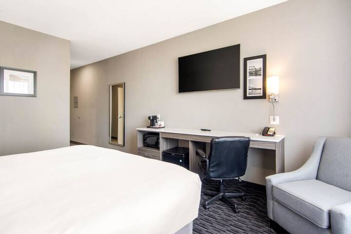 Room 10 of 53