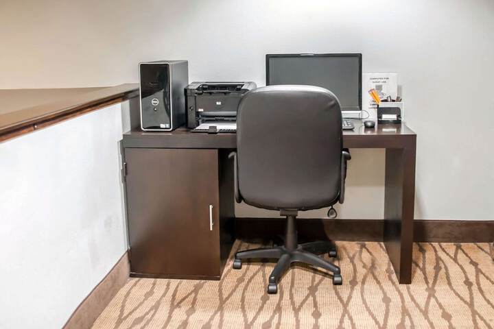 Business Center 45 of 45