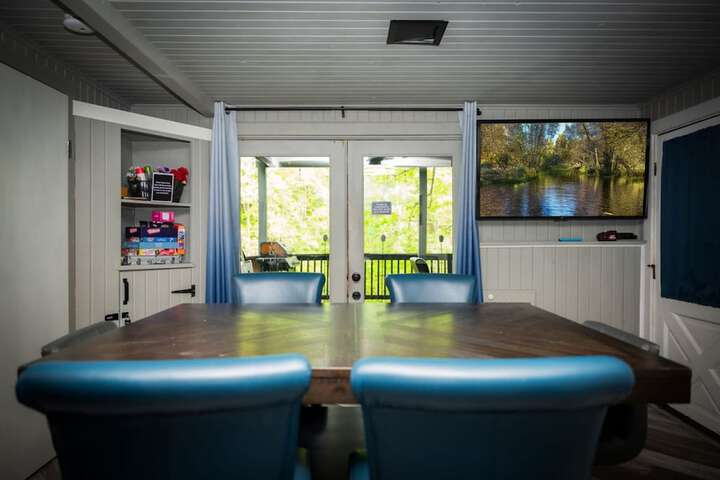 Lakefront-nestled in Nirvana