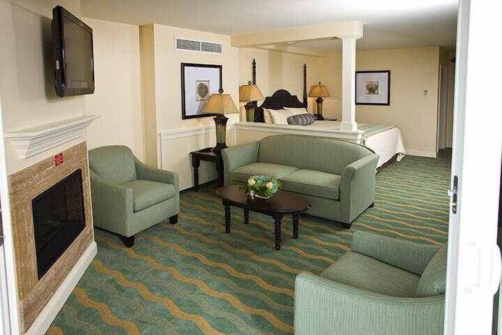 Anchorage Inn and Resort