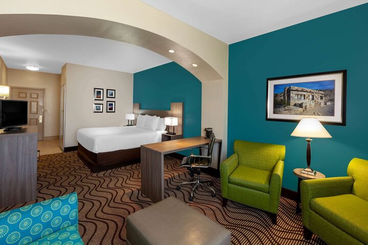 Room 16 of 31