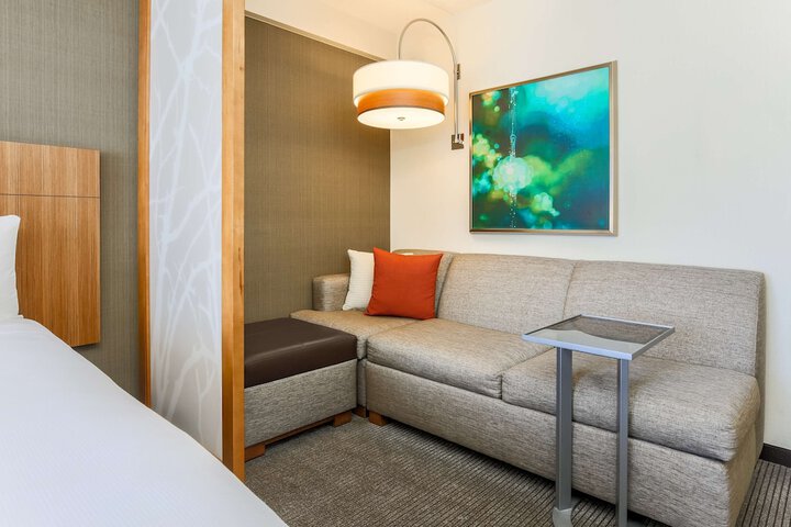 Room 16 of 29