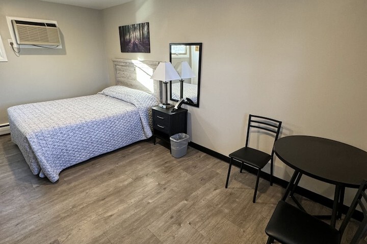 Room 14 of 34