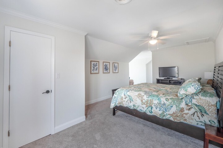 Surfside Cottage by Topsail Realty