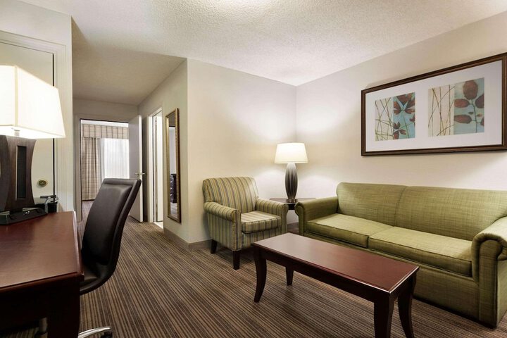 Room 3 of 18