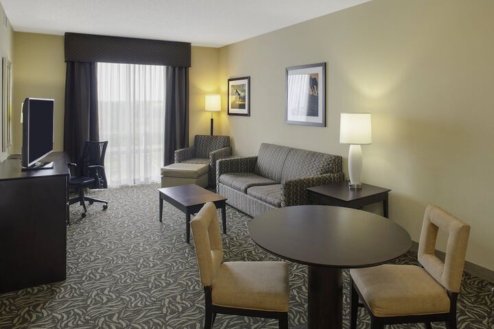 Holiday Inn Ardmore I-35 by IHG