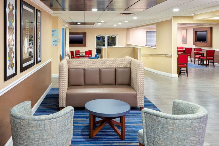 Holiday Inn Express & Suites Naples North - Bonita Springs by IHG