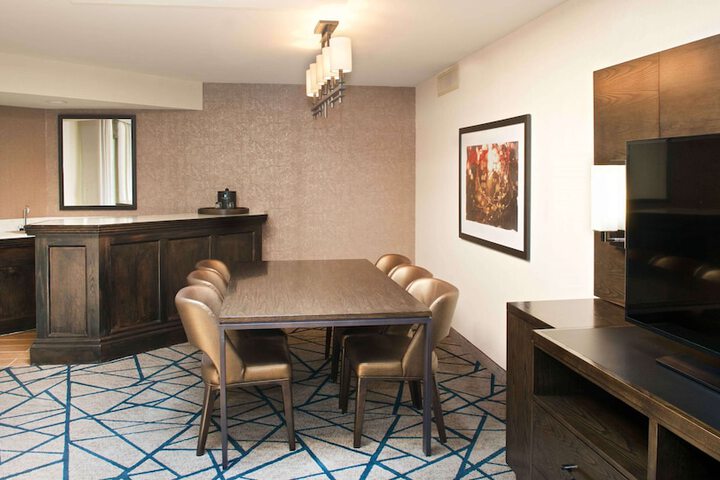 Embassy Suites by Hilton Detroit Livonia Novi