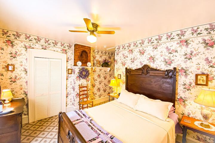 Room 19 of 70
