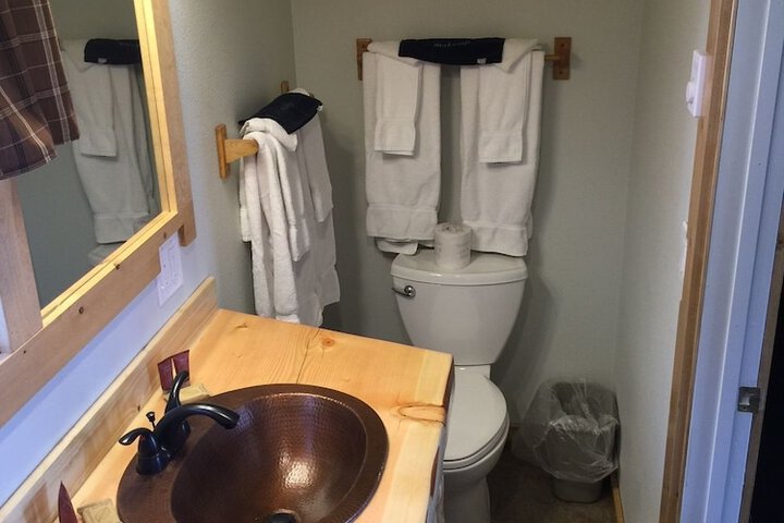 The Historic Madison Hotel Motel