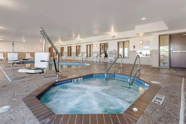 Pool 4 of 29